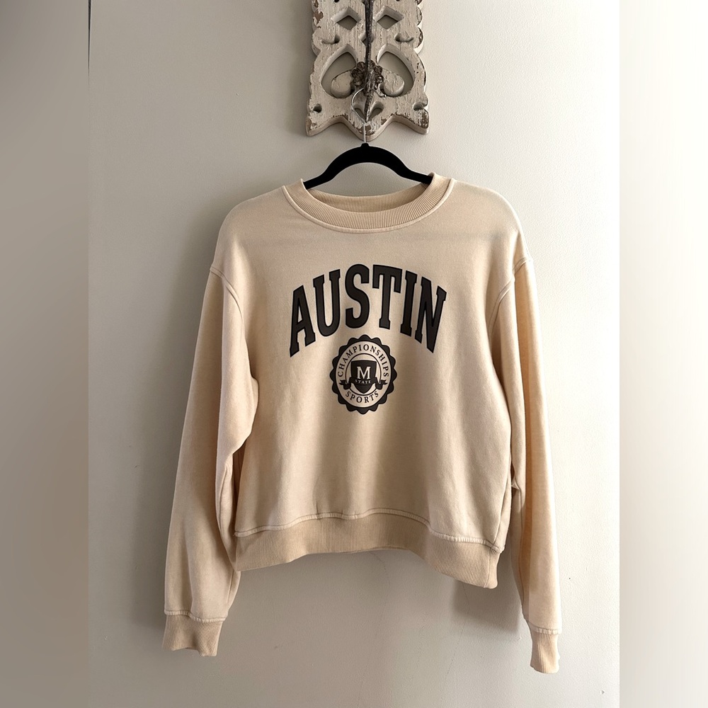 Cream and brown sweatshirt Austin size Medium